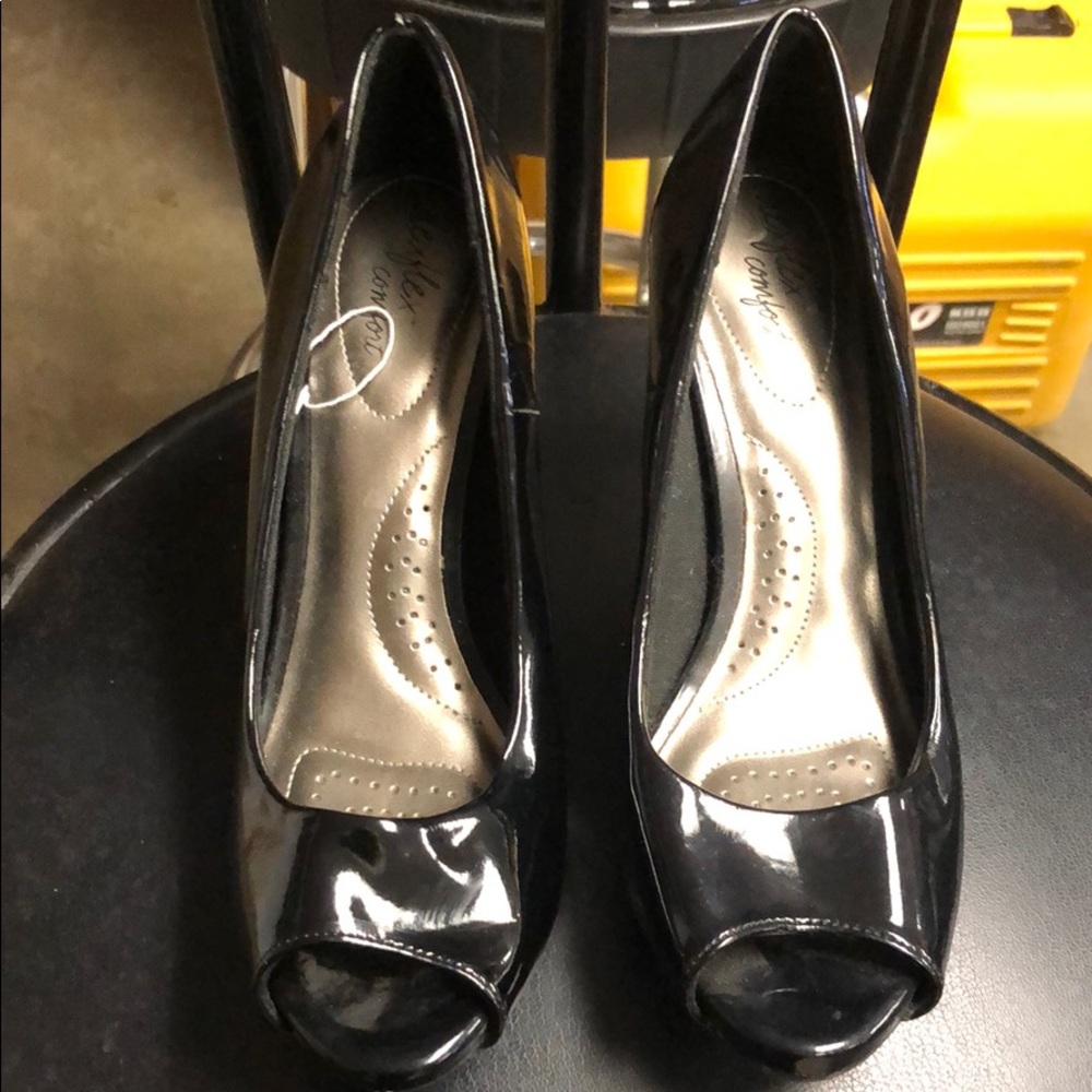 Black heels